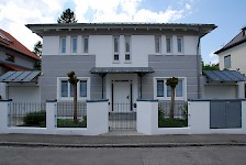 Mehrfamilienhaus